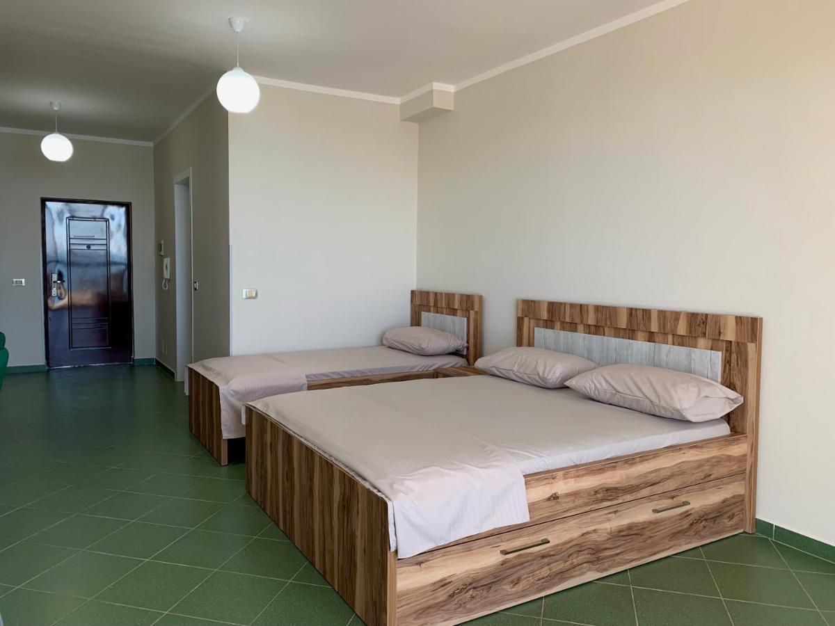 Eri Apartments 4 Shëngjin Kültér fotó