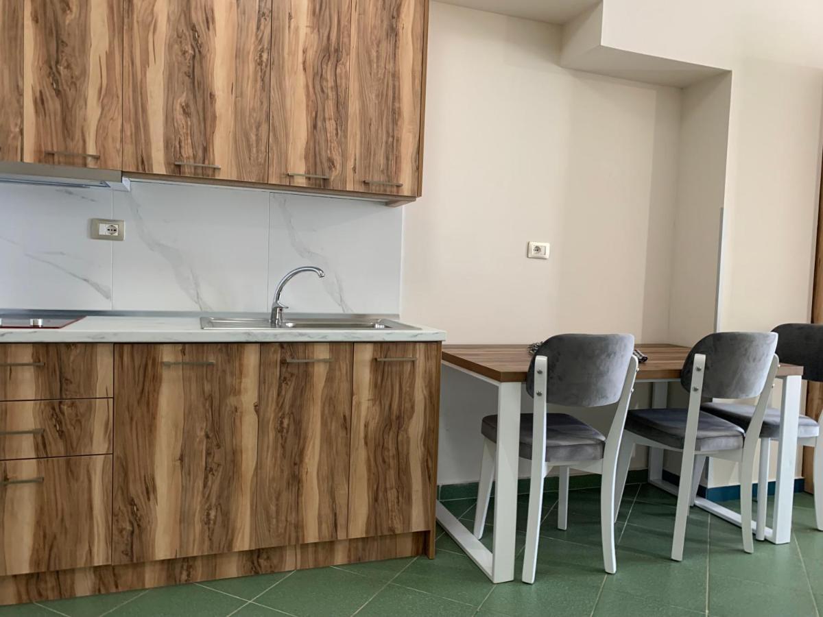 Eri Apartments 4 Shëngjin Kültér fotó