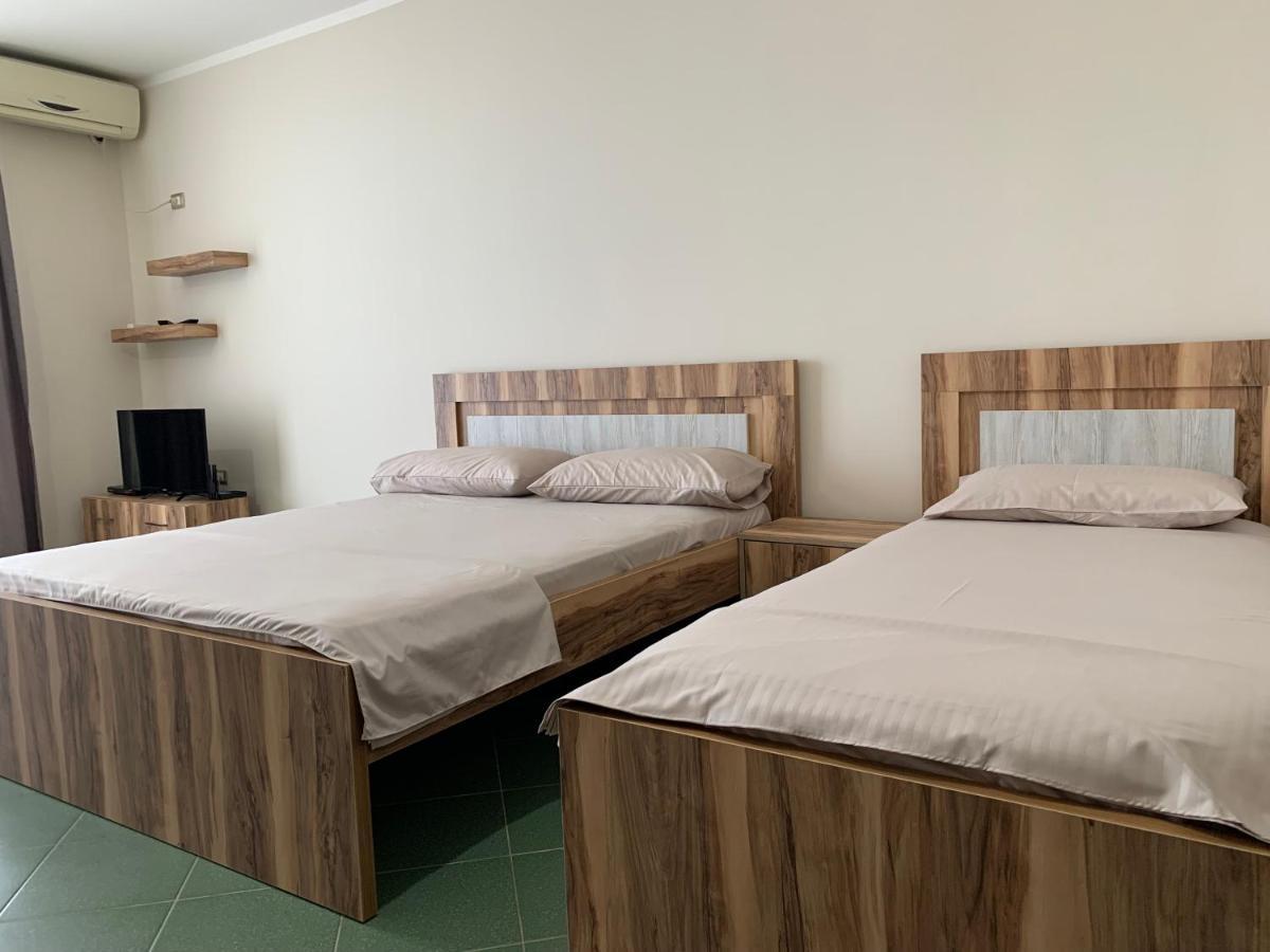 Eri Apartments 4 Shëngjin Kültér fotó