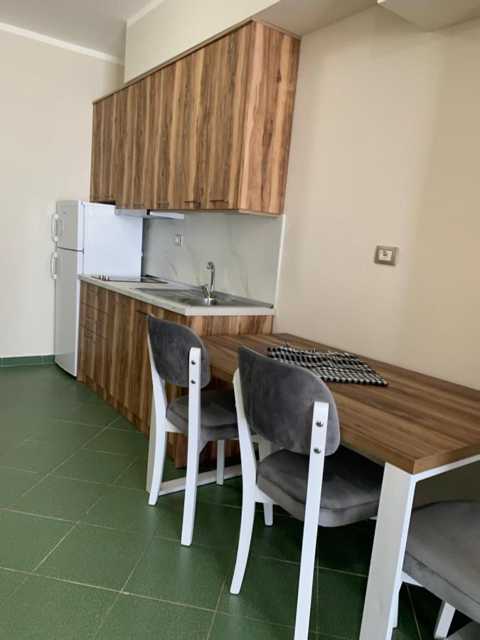 Eri Apartments 4 Shëngjin Kültér fotó