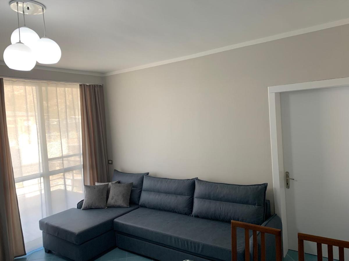 Eri Apartments 4 Shëngjin Kültér fotó